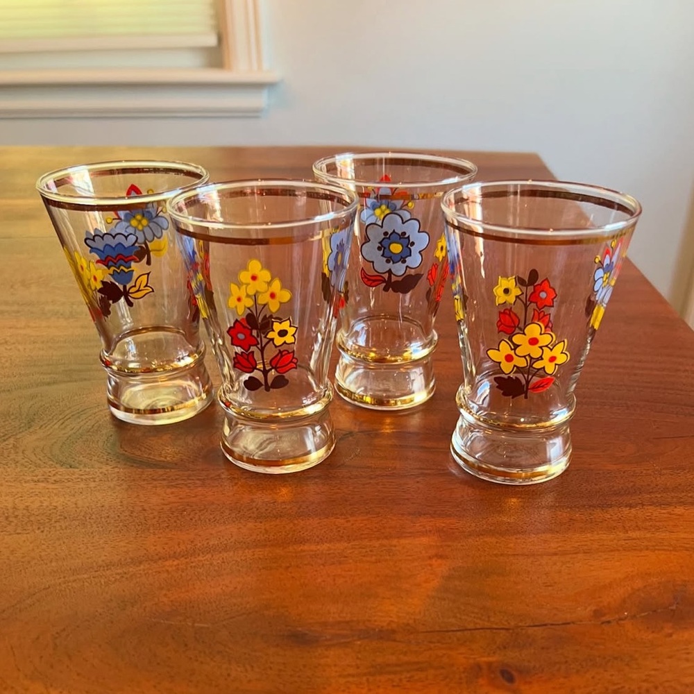 Set of 4 vintage floral juice glasses.